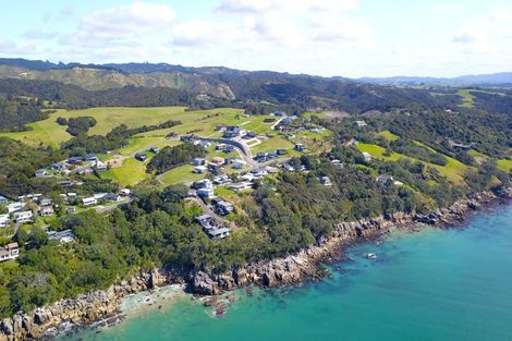 Photo of property in 14 Blue Moon Rise, Langs Beach, 0582