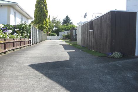 Photo of property in 1/2 Russell Street, Whanganui, 4500