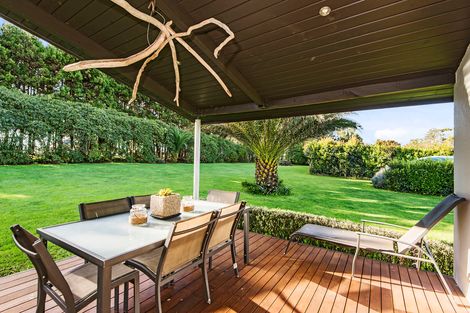 Photo of property in 6 Karioitahi Road, Waiuku, 2123