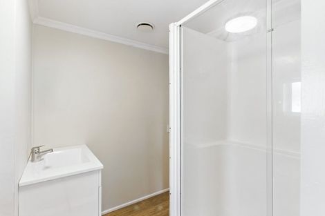 Photo of property in 5 Karaka Street, Otaki Beach, Otaki, 5512