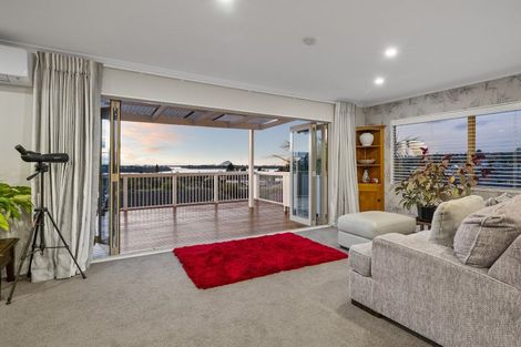 Photo of property in 20 Bayvista Close, Welcome Bay, Tauranga, 3112