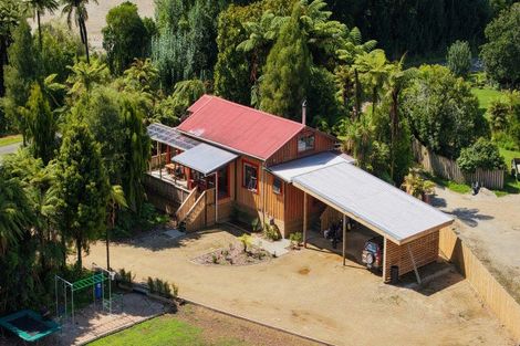 Photo of property in 240 Arapito Road, Karamea, 7893