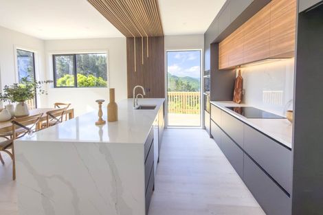 Photo of property in 24 Prestbury Grove, Churton Park, Wellington, 6037