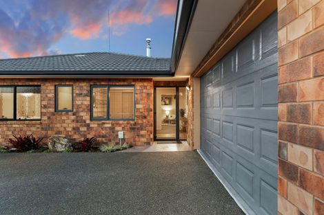 Photo of property in 43 Mahana Way, Pyes Pa, Tauranga, 3112