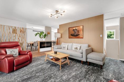 Photo of property in 118 Sandwich Road, St Andrews, Hamilton, 3200