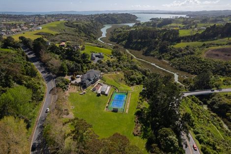 Photo of property in 236 Whitford Road, Shamrock Park, Howick, 2571