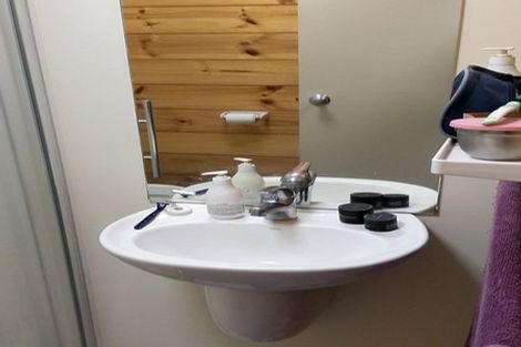 Photo of property in Basin Reserve Complex, 16/4 Sussex Street, Mount Cook, Wellington, 6021