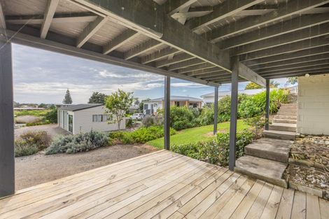 Photo of property in 12 Beach Road, Porangahau, 4293