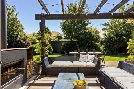 Photo of property in 56 Erskine Street, Lake Hayes, Queenstown, 9304