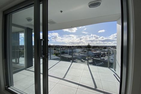 Photo of property in Bella Vista, 4c/84 Gunner Drive, Te Atatu Peninsula, Auckland, 0610