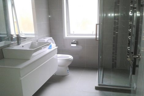 Photo of property in 17a Richard Avenue, Bucklands Beach, Auckland, 2014