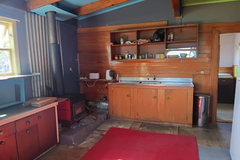 Photo of property in 129 Russell Street, Westport, 7825