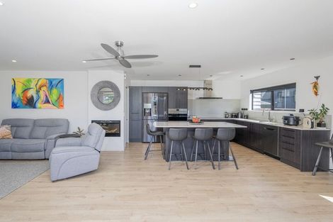 Photo of property in 91 Pepe Road, Tairua, 3508