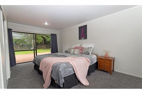 Photo of property in 21a Birdwood Road, Swanson, Auckland, 0612