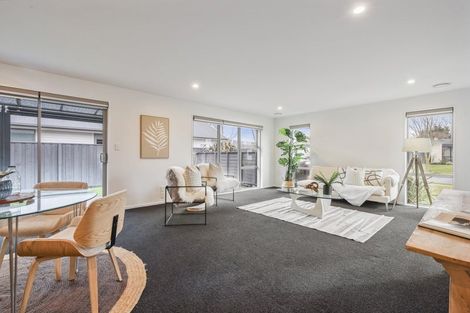 Photo of property in 6 Peter Place, Rangiora, 7400