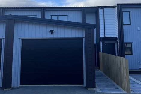 Photo of property in 1 Ahunga Road, Karaka, Papakura, 2113
