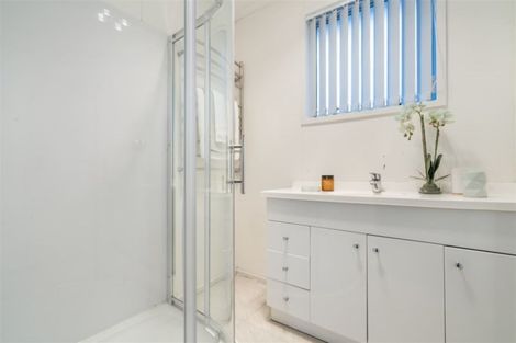 Photo of property in 18 Osman Street, Glen Eden, Auckland, 0602
