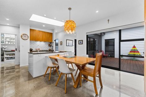 Photo of property in 41 Cyrus Street, Whalers Gate, New Plymouth, 4310