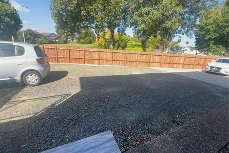 Photo of property in 54 Redoubt Road, Clover Park, Auckland, 2105