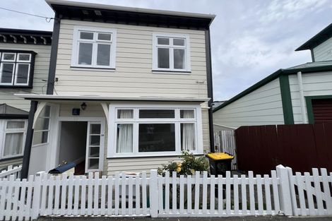 Photo of property in 23 Hawker Street, Mount Victoria, Wellington, 6011