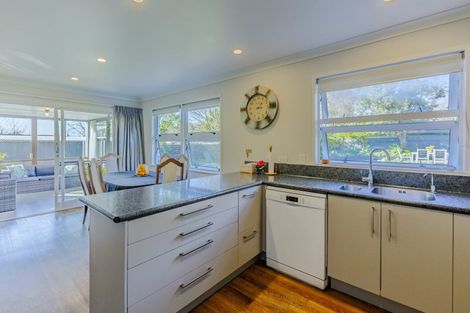 Photo of property in 19 Selwyn Road, Havelock North, 4130