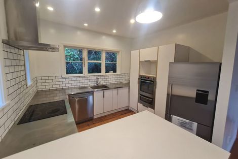 Photo of property in 51 Albemarle Road, Northland, Wellington, 6012