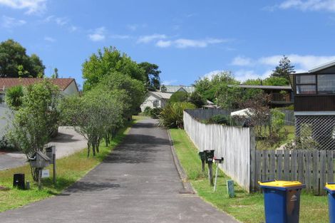 Photo of property in 48 Gatman Street, Birkdale, Auckland, 0626