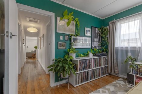 Photo of property in 51 Bibby Street, Waipawa, 4210