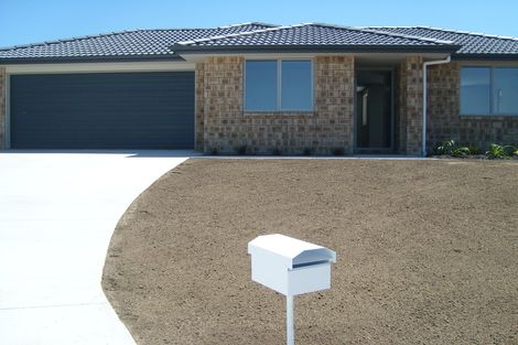 Photo of property in 20 Millbrae Place, Pokeno, 2402