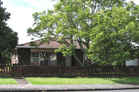 Photo of property in 2/27 Spence Road, Henderson, Auckland, 0612