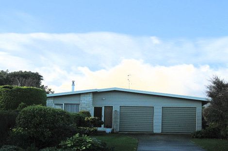 Photo of property in 22 Hurley Road, Paraparaumu Beach, Paraparaumu, 5032