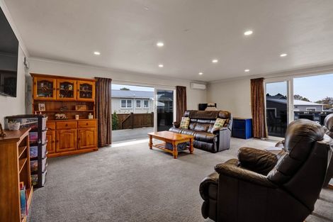 Photo of property in 30 Oberon Street, Stratford, 4332