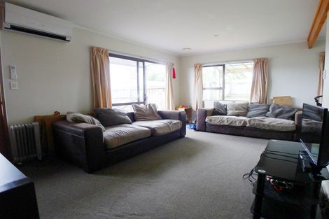 Photo of property in 23 Flaunty Place, West Harbour, Auckland, 0618