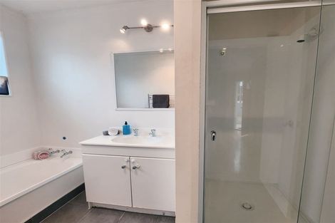 Photo of property in 26 Glen Road, Stokes Valley, Lower Hutt, 5019