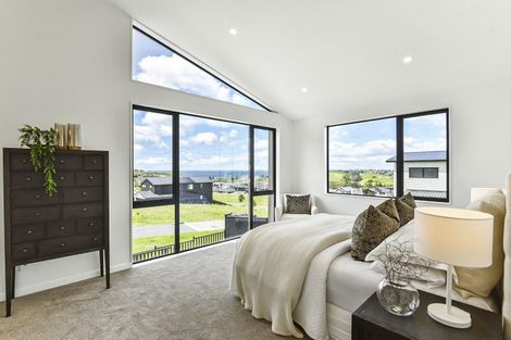 Photo of property in 44 Waitai Close, Long Bay, 0630