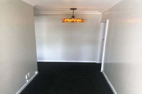 Photo of property in 1/1 Sylvan Park Avenue, Milford, Auckland, 0620