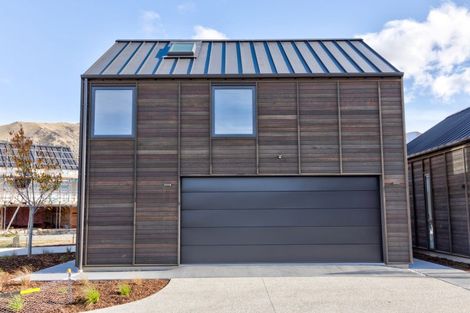 Photo of property in 16 Mccaw Mews, Wanaka, 9305
