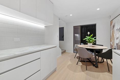 Photo of property in 9f O'donn Avenue, Beach Haven, Auckland, 0626