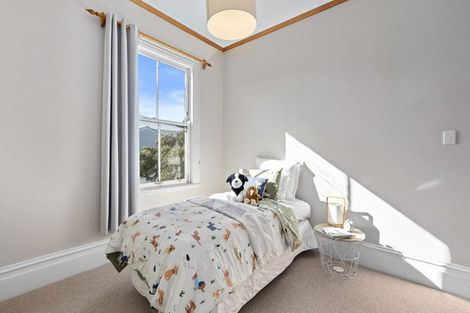 Photo of property in 4 North Terrace, Kelburn, Wellington, 6012