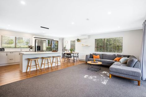 Photo of property in 19 Seagull Place, Whitby, Porirua, 5024