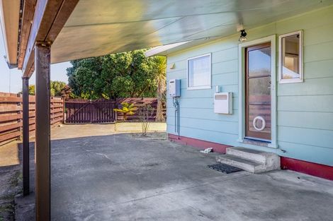 Photo of property in 198 Waihi Road, Hawera, 4610