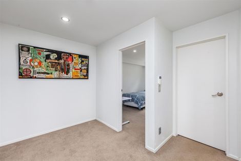 Photo of property in 92 Kaipatiki Road, Glenfield, Auckland, 0629
