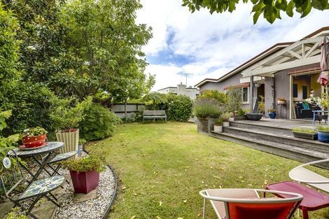 Photo of property in 1/8 Sanders Avenue, Marewa, Napier, 4110