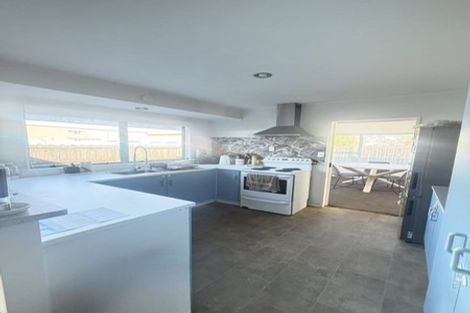 Photo of property in 1/203 Burswood Drive, Burswood, Auckland, 2013