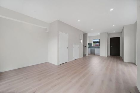 Photo of property in 8a Poruru Close, Papakura, 2110