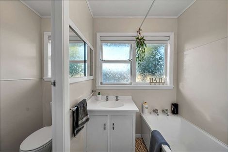 Photo of property in 17 Courage Road, Amberley, 7410