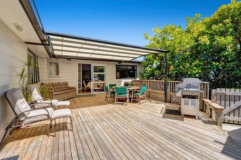 Photo of property in 28 Gilshennan Valley, Red Beach, 0932