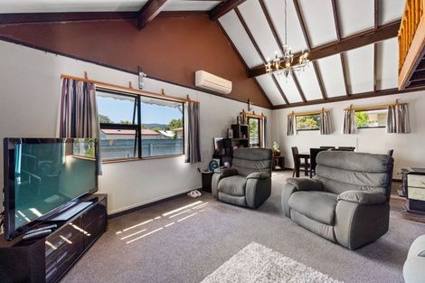 Photo of property in 10f2- Wilford Street, Wallaceville, Upper Hutt, 5018