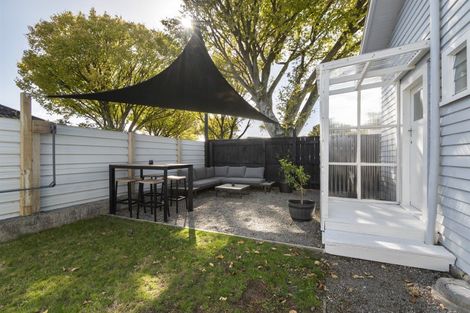 Photo of property in 33 Featherston Street, Takaro, Palmerston North, 4412