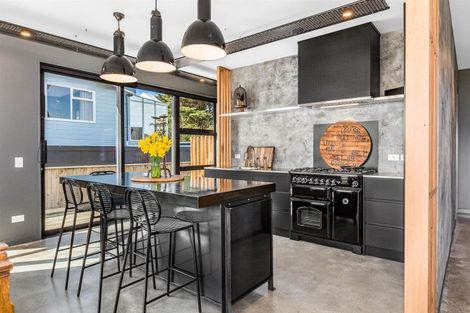 Photo of property in 123 Manly Street, Paraparaumu Beach, Paraparaumu, 5032